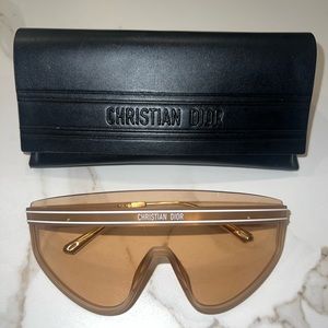 DiorClub M2U Mask Sunglasses